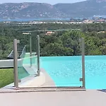 8 Pers Vue180 Golfe De Vecchio * Порто-Веккіо