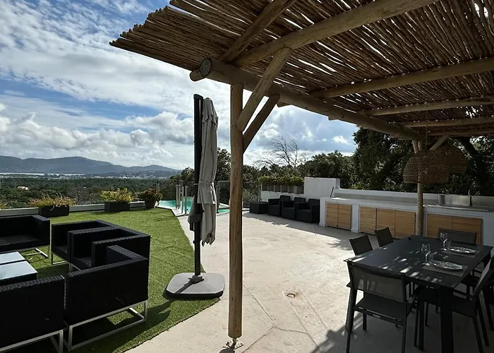 Villa 8 Pers Vue180 Golfe De Vecchio Porto-Vecchio (Corsica)